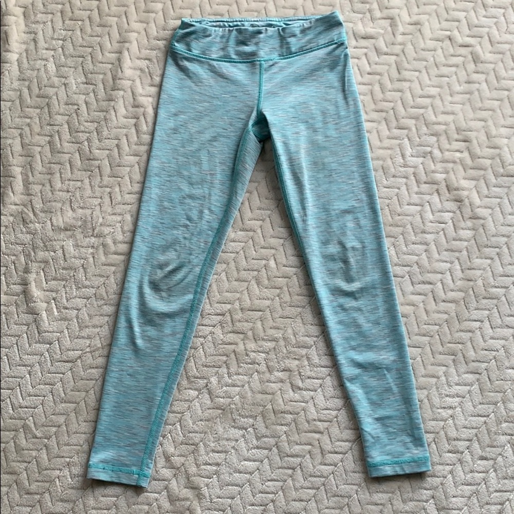 Athletic leggings.
